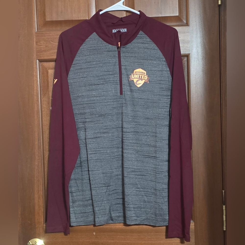 NWT Cleveland Cavs Long-Sleeve Quarter-Zip Shirt